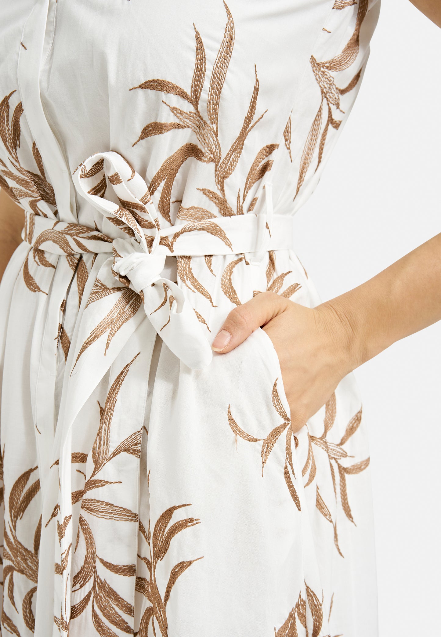 'Antigua' White & Camel Dress