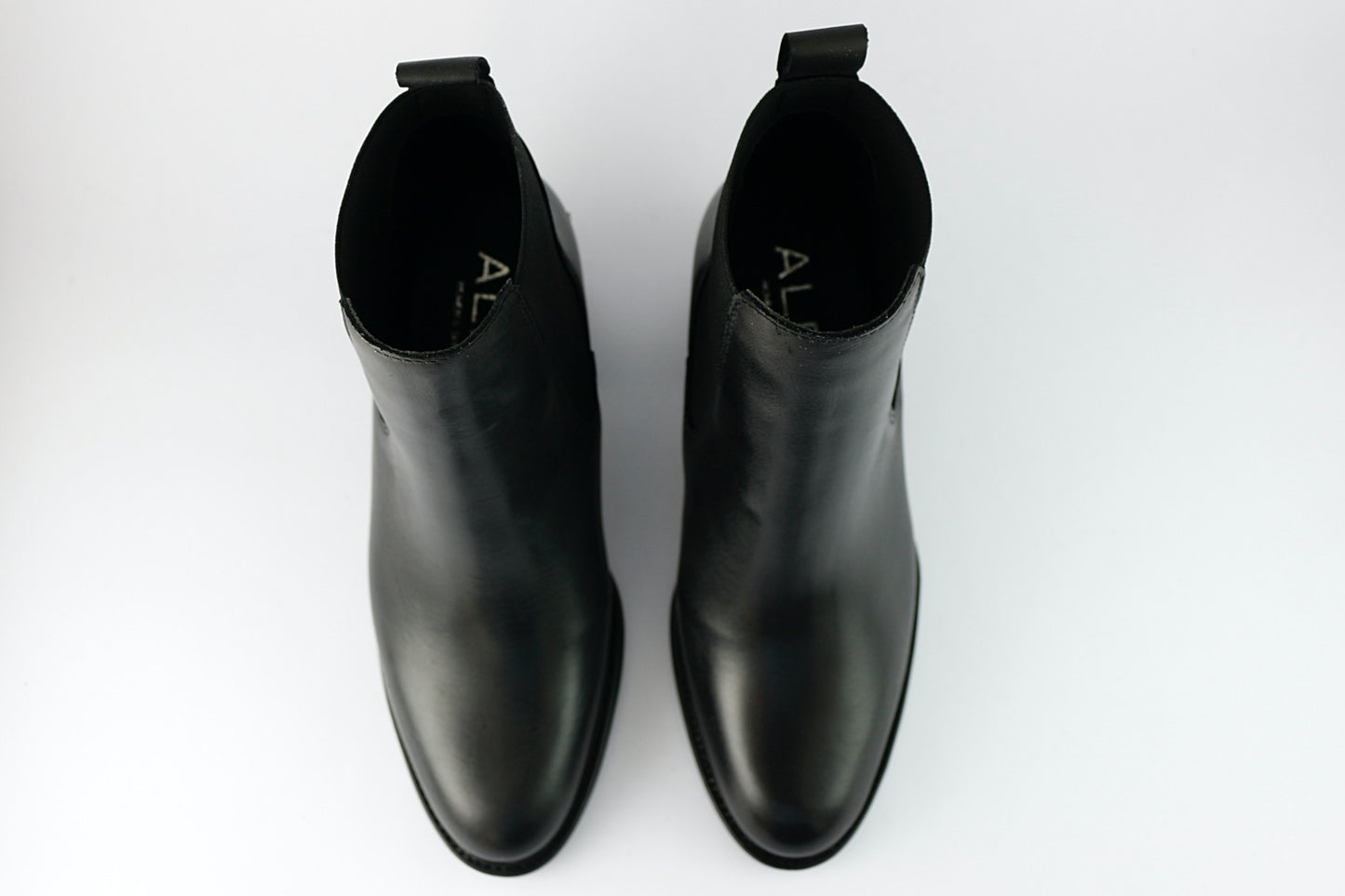 'Anne' in Black