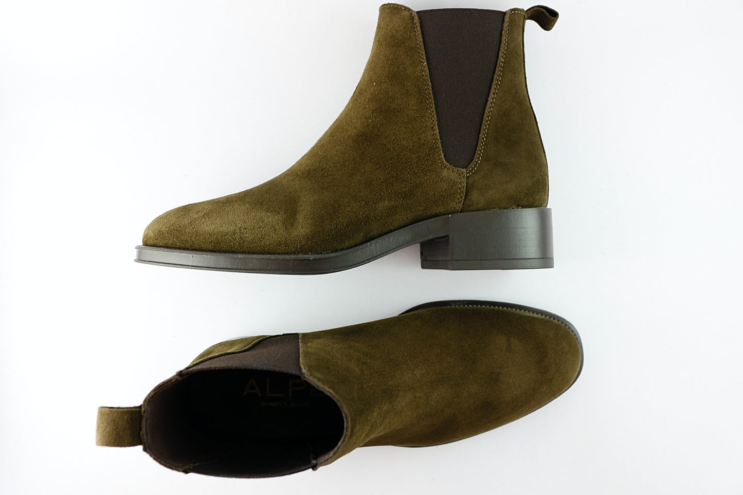 'Couture' in Olive