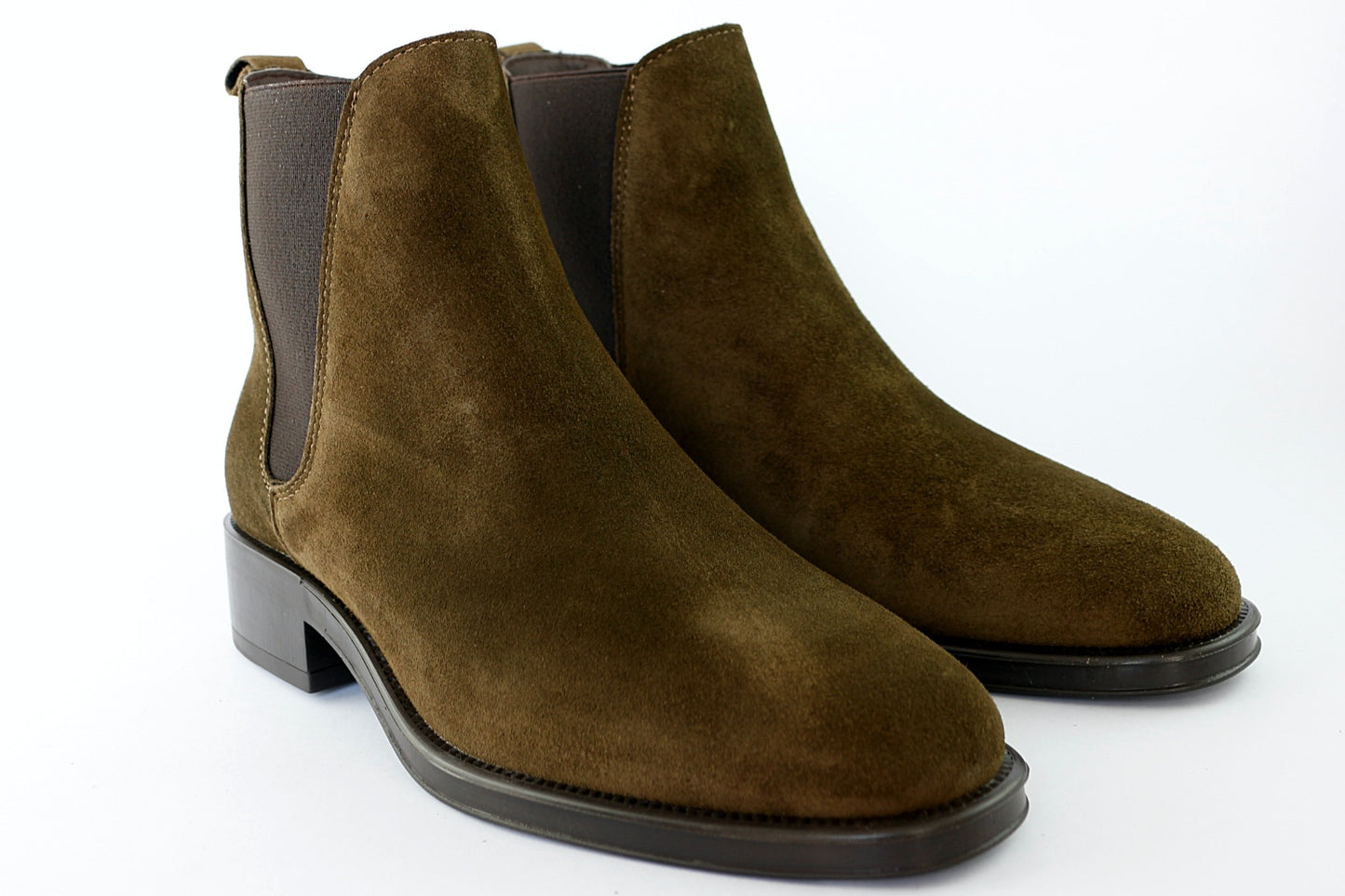 'Couture' in Olive