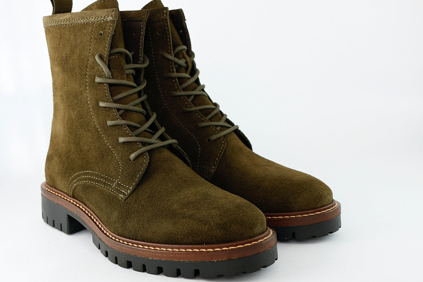 'Militare Lace-Up' in Olive