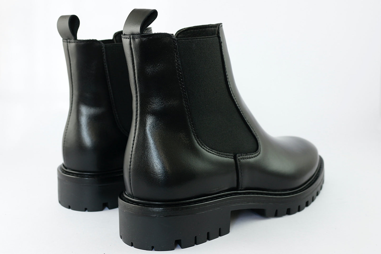 'Militare' in Black