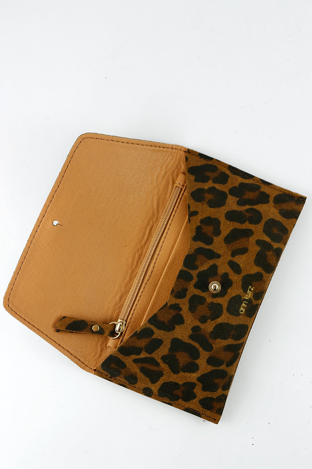'Erin' in Leopard