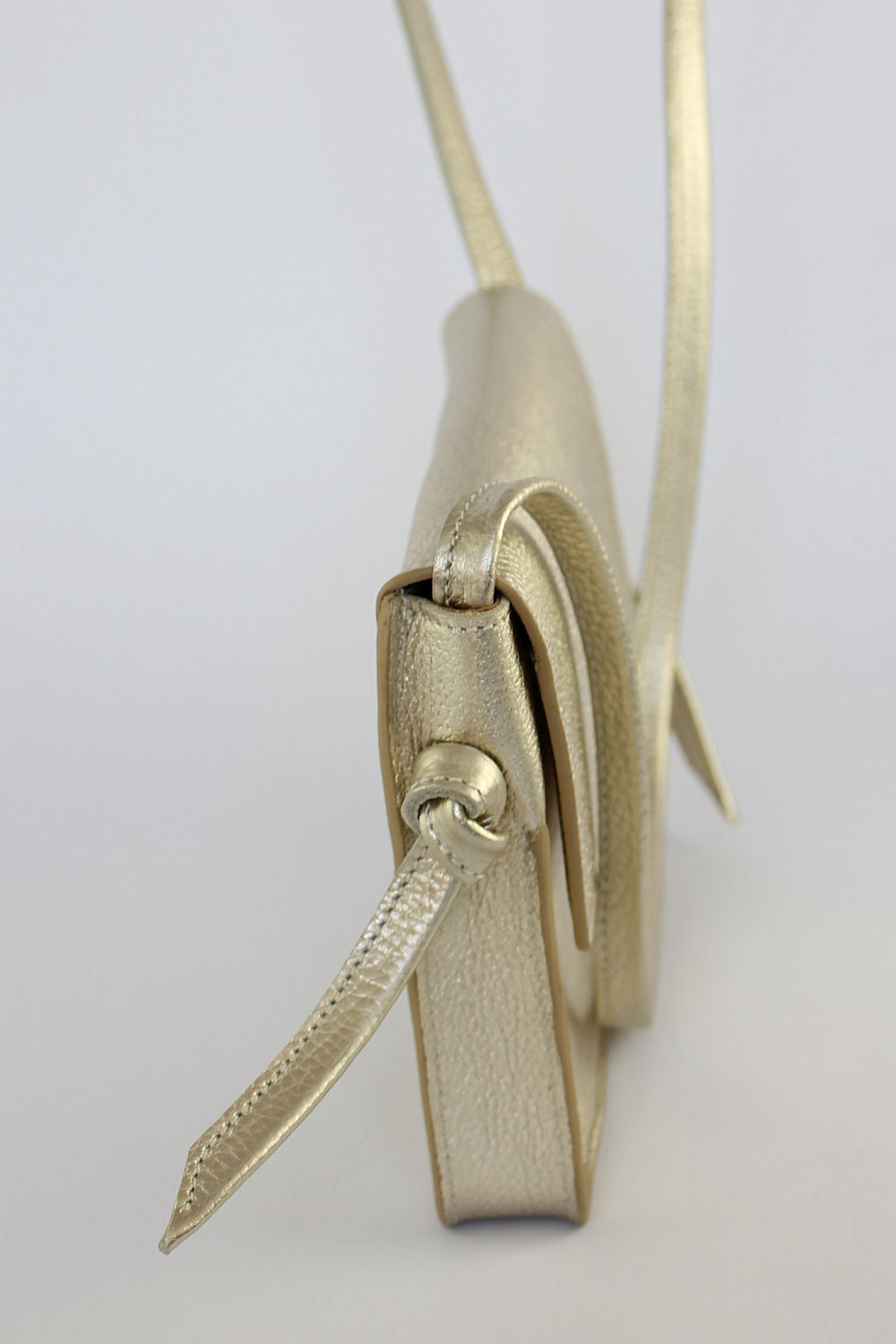 'Evie' in Metallic Champagne