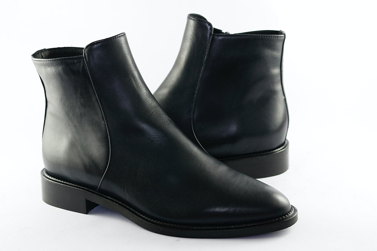 Ester Navy
