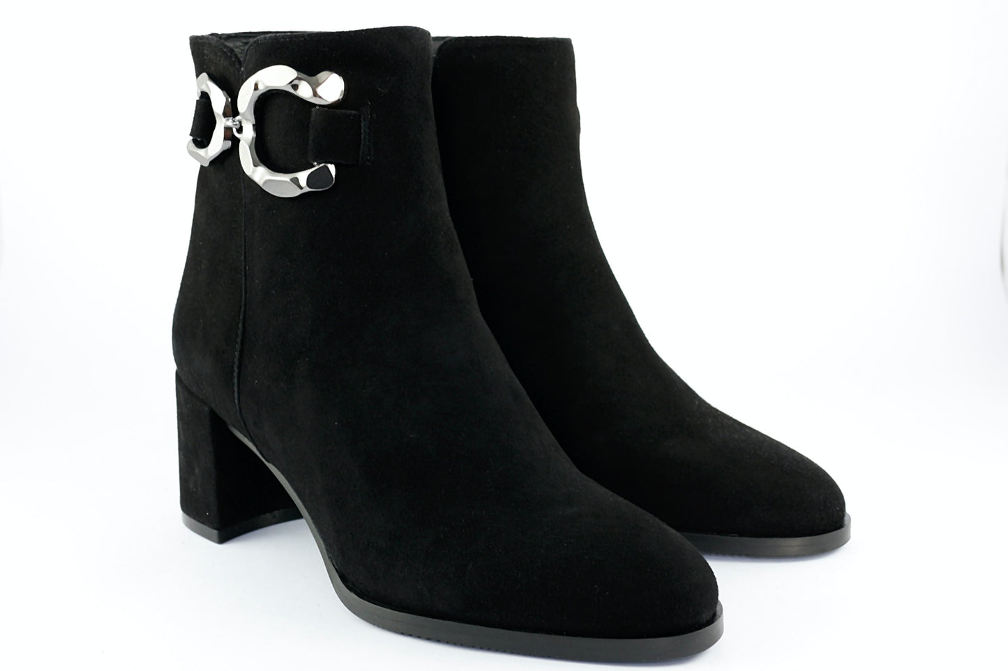 'Bellagio' in Black