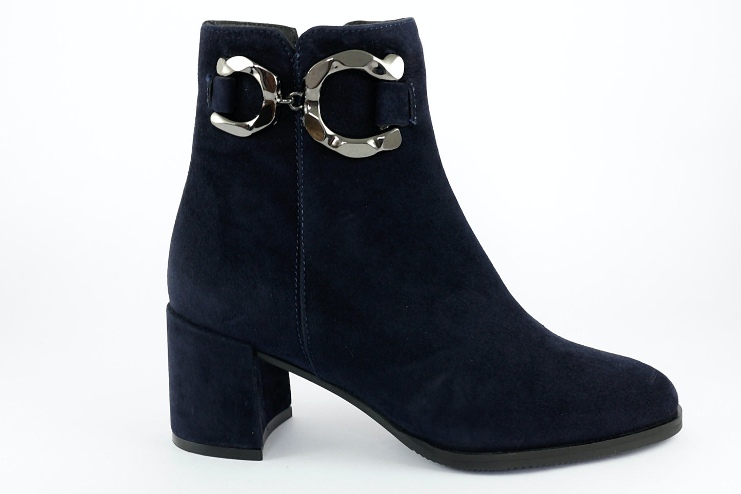 'Bellagio' in Navy