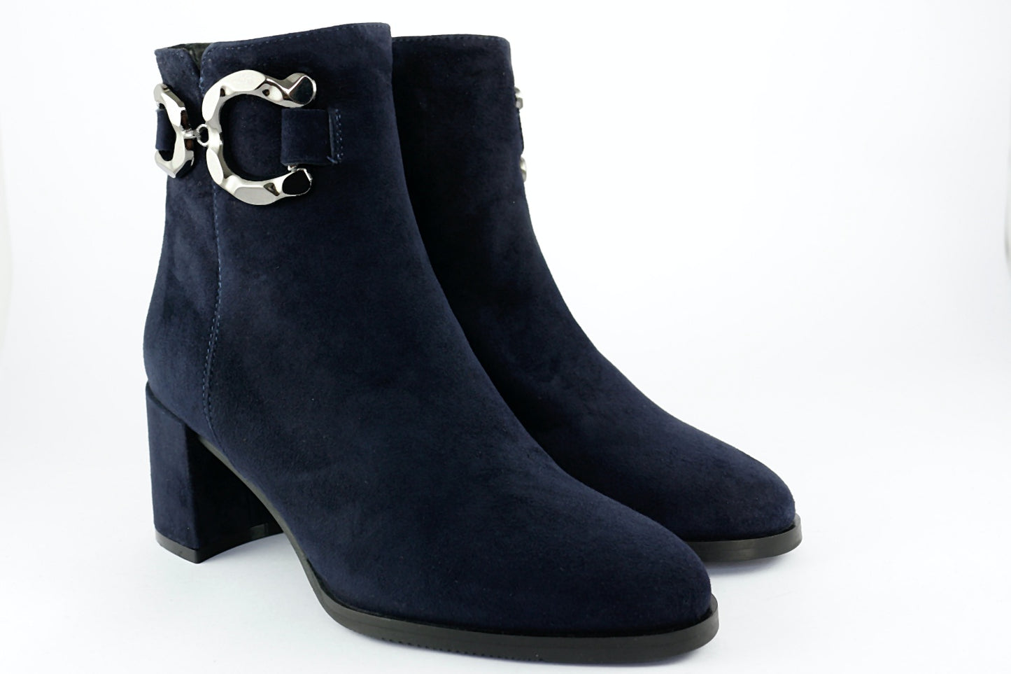 'Bellagio' in Navy