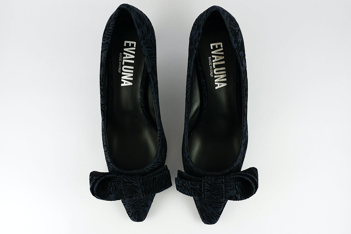 'Capri' in Navy