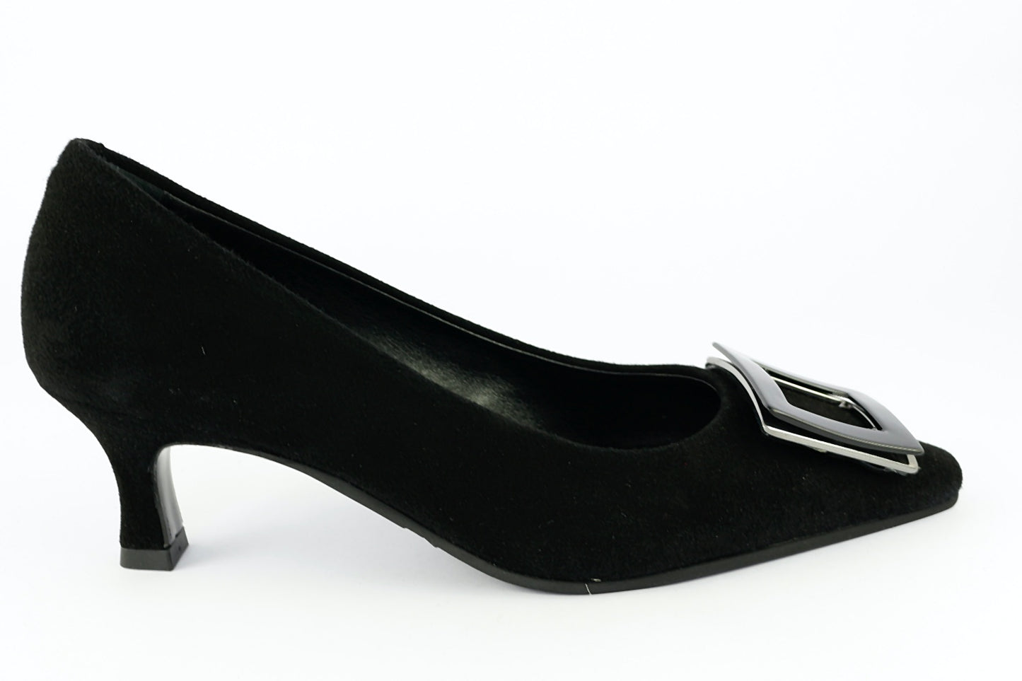 'Cingoli' in Black