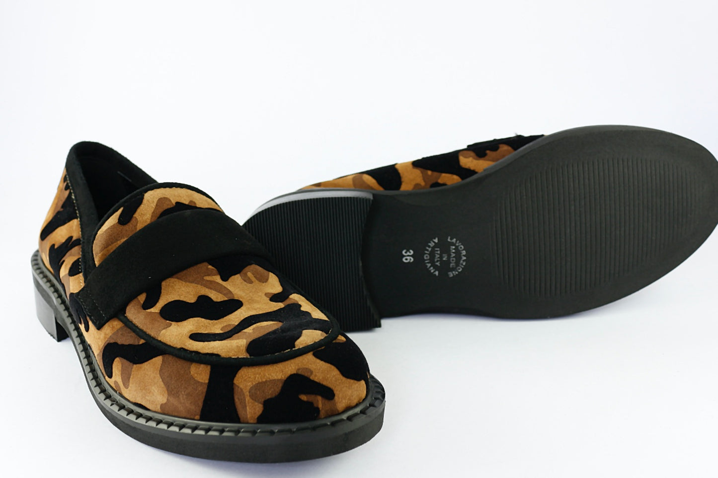 'Elisabetta' in Camouflage