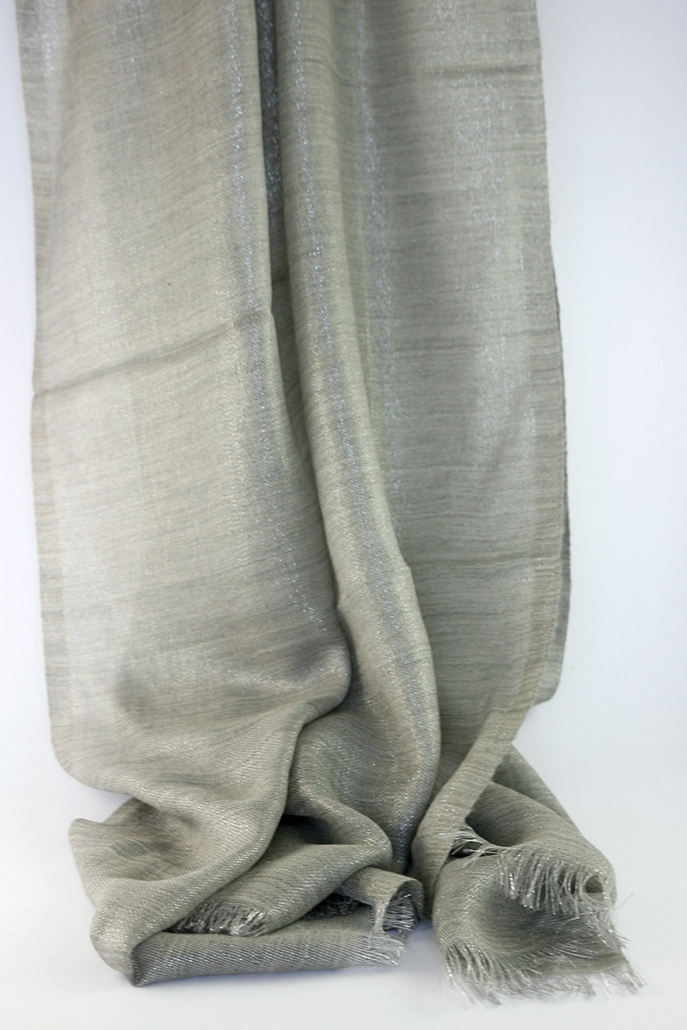 'Naomi' in Grey Shimmer