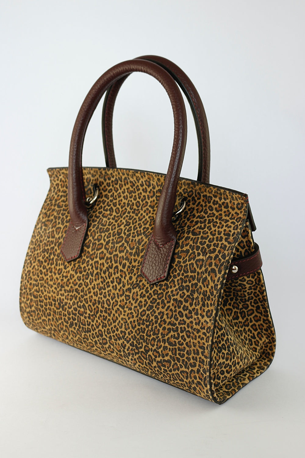 'Lucia' in Leopard