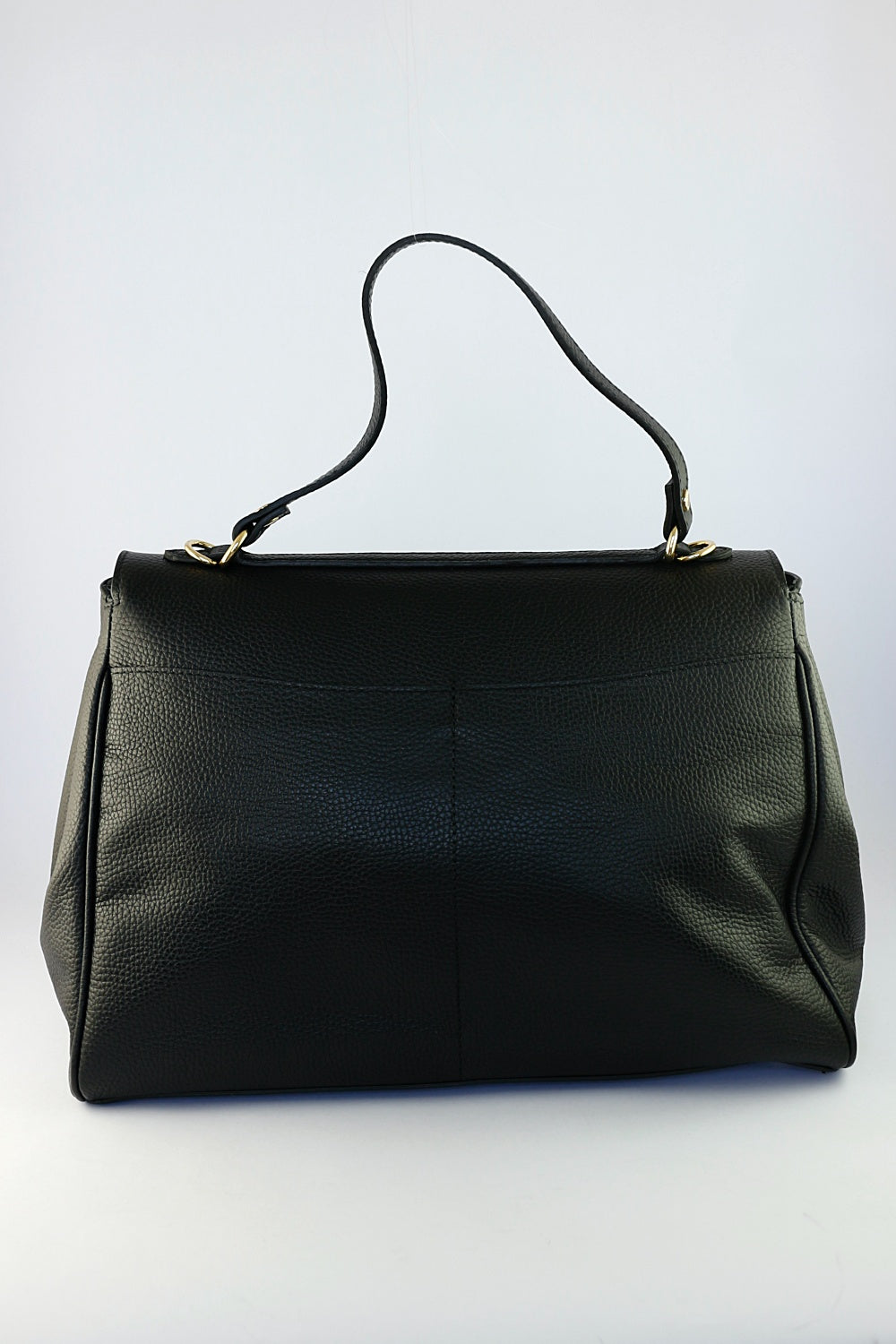 'Octavia' in Black