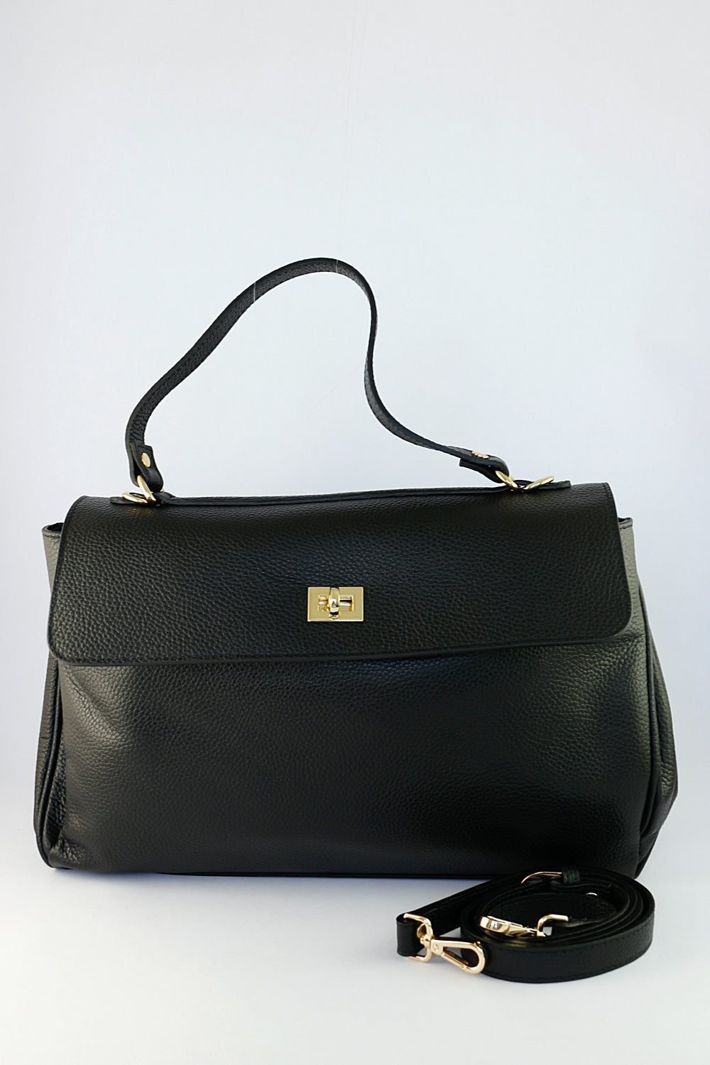 'Octavia' in Black