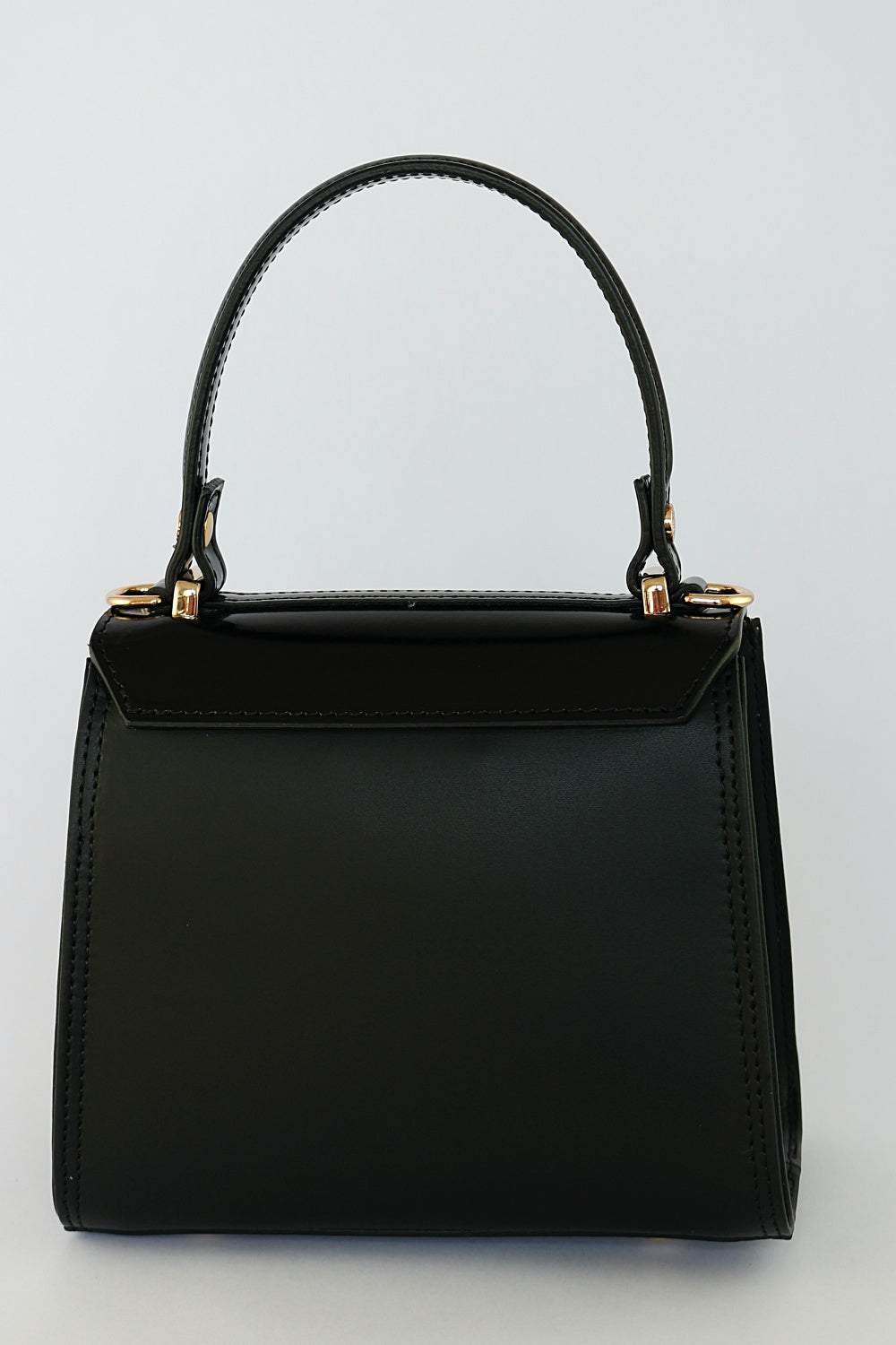'Zita' in Black