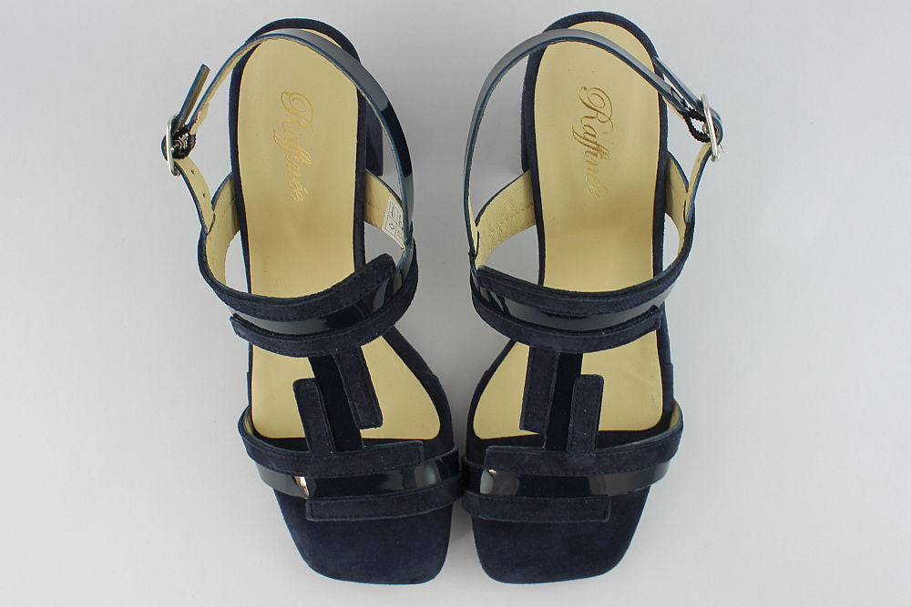 'Gisele' in Navy
