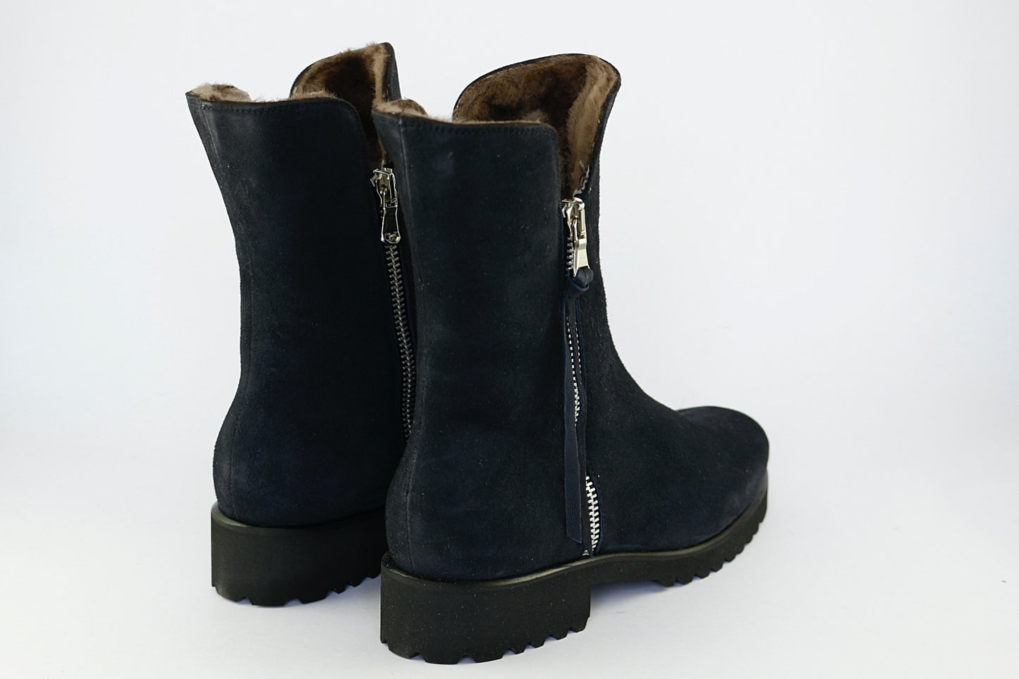 'Como' Sheepskin in Navy
