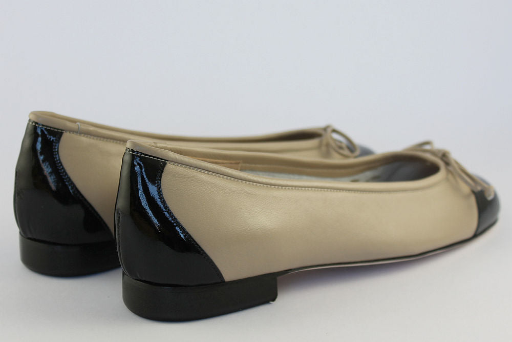 'Rimini' Camel & Black Ballet Pump