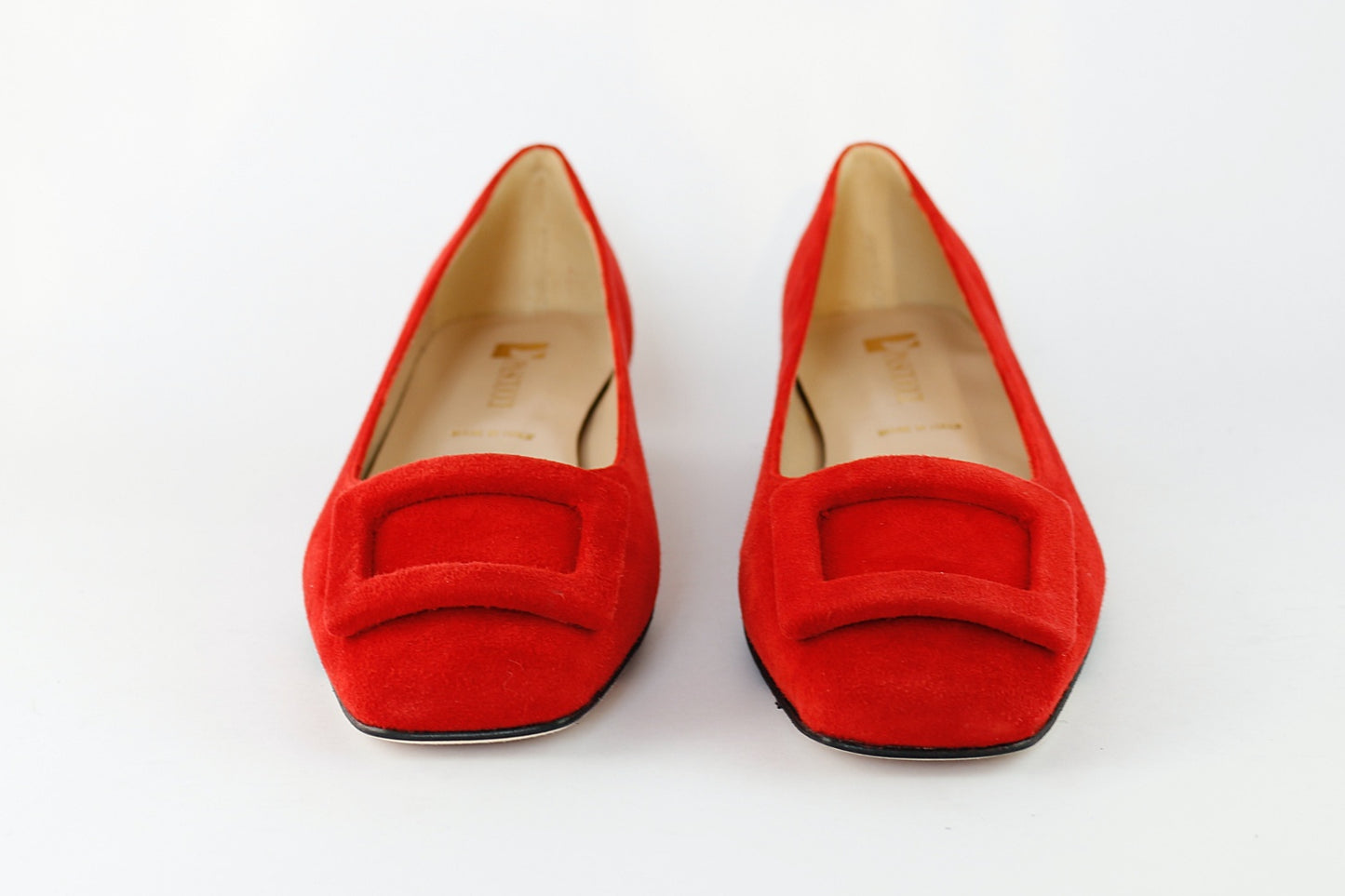'Pisa' in Red