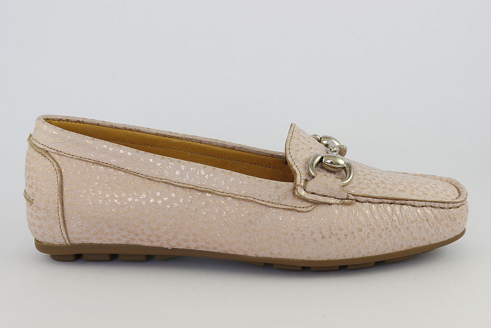 'Gina' in Pink