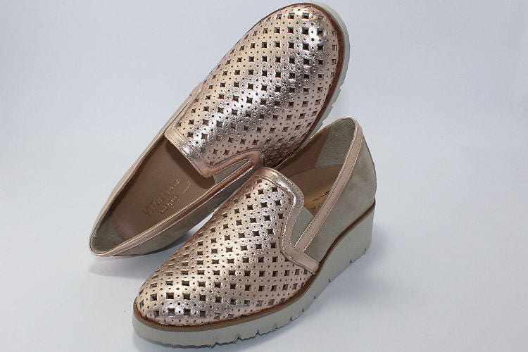 'Savina' in Rose Gold