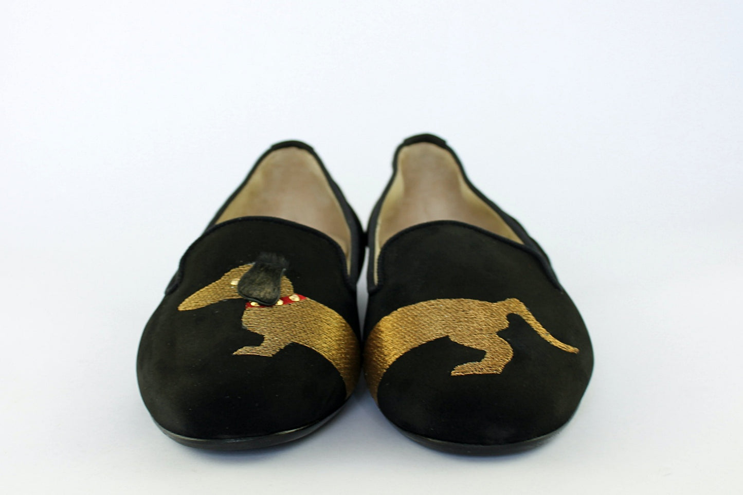 'Daphne' in Black