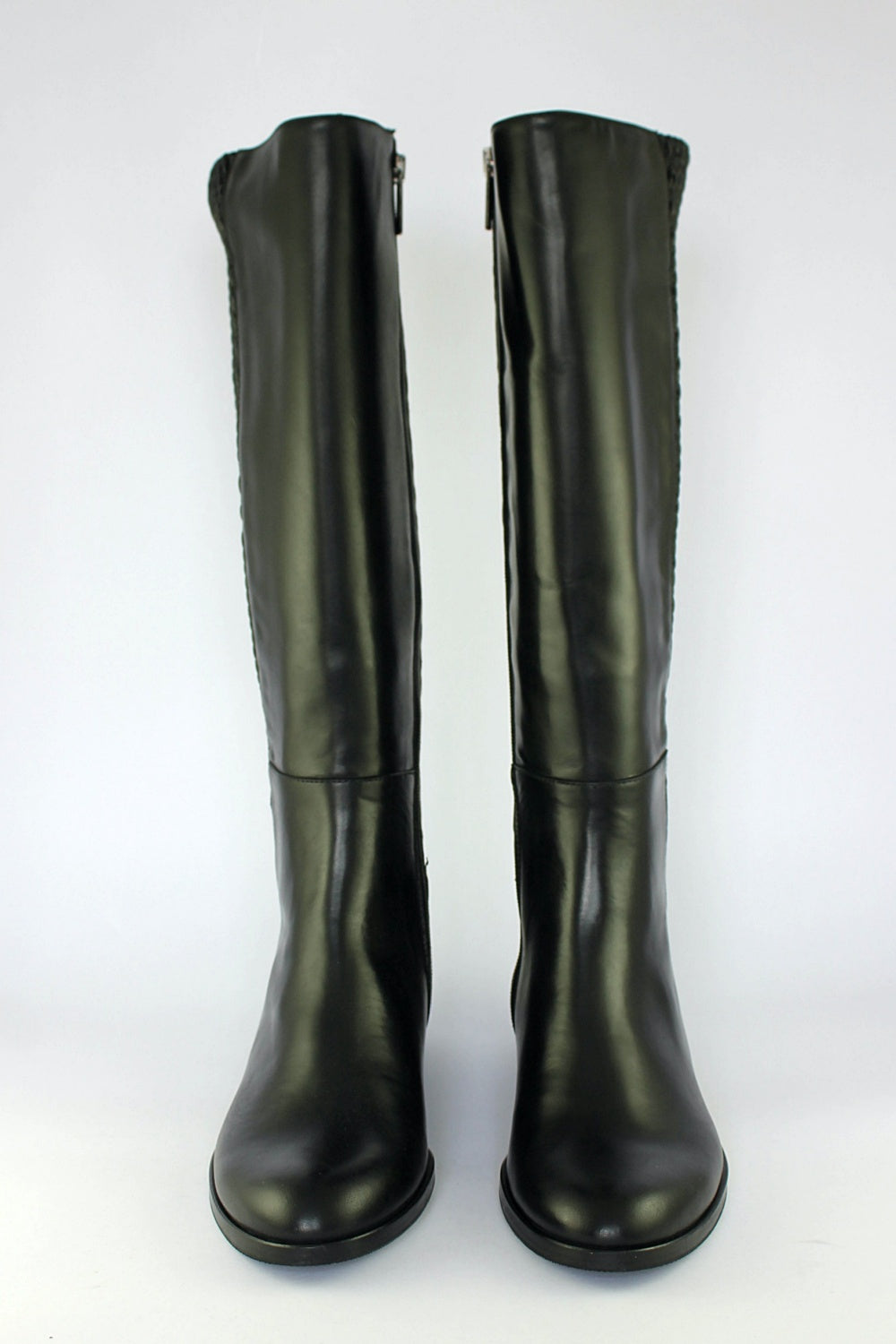 'Lisabetta' in Black