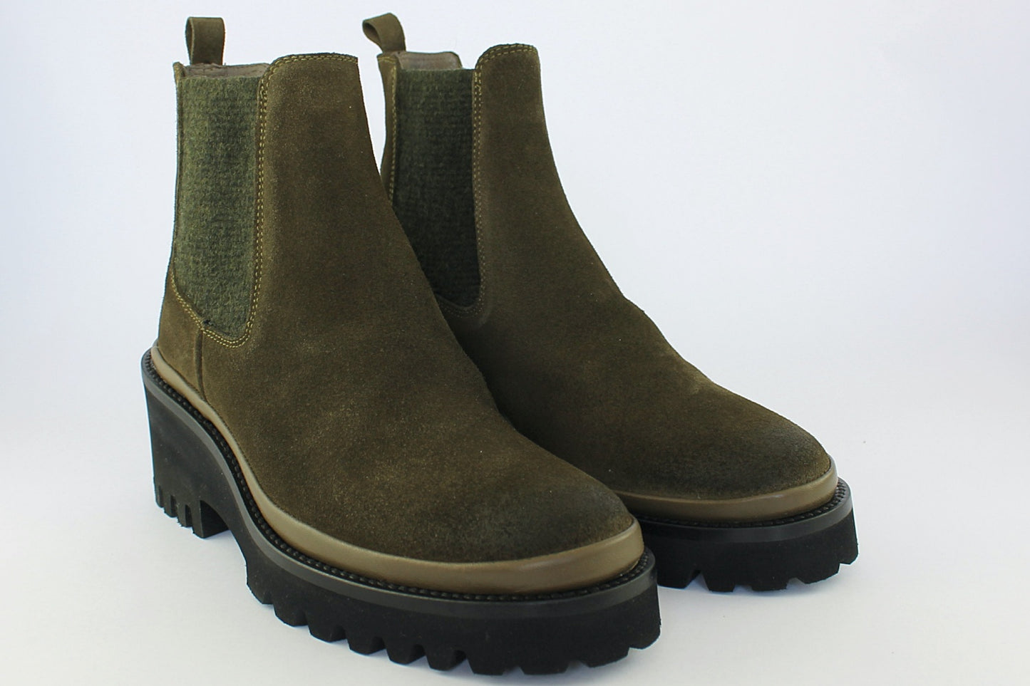 'London' in Olive
