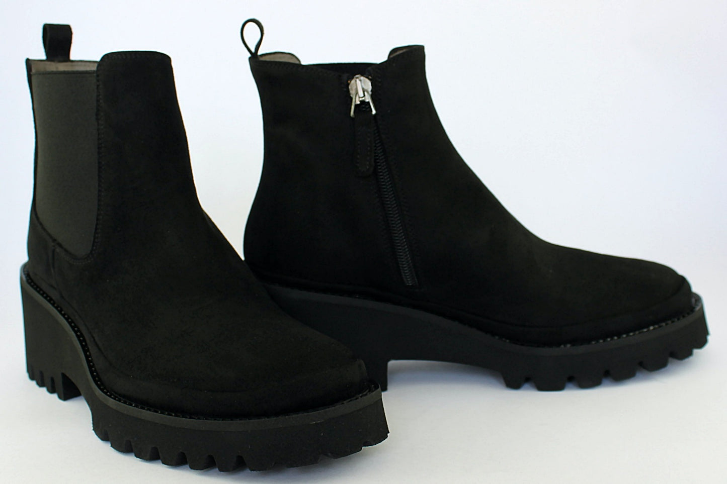 'London' in Black
