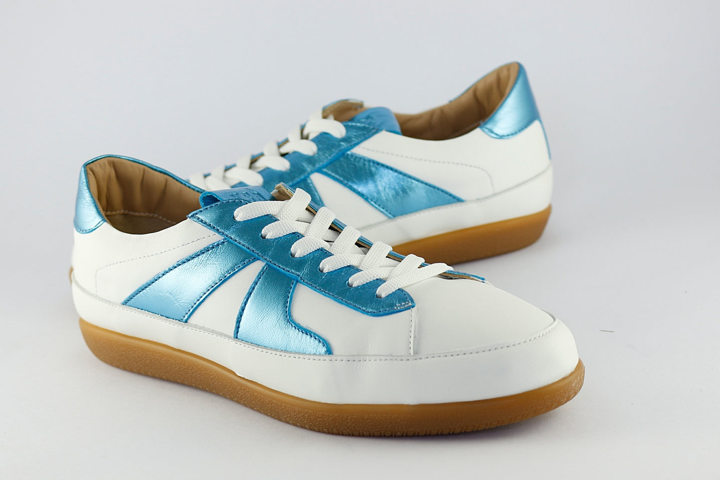 'Simona' in Azure Blue