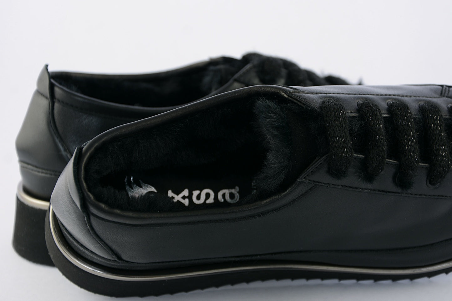 'Sofia' Sheepskin in Black