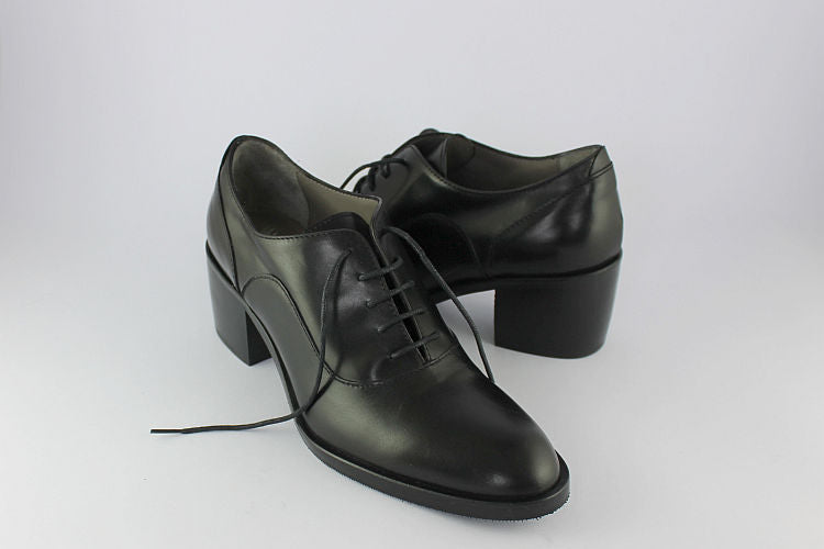 Black Leather Lace-up Shoe with a Block Heel