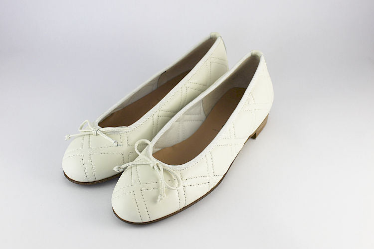 'Lorna' Cream Quilted Ballet Pump