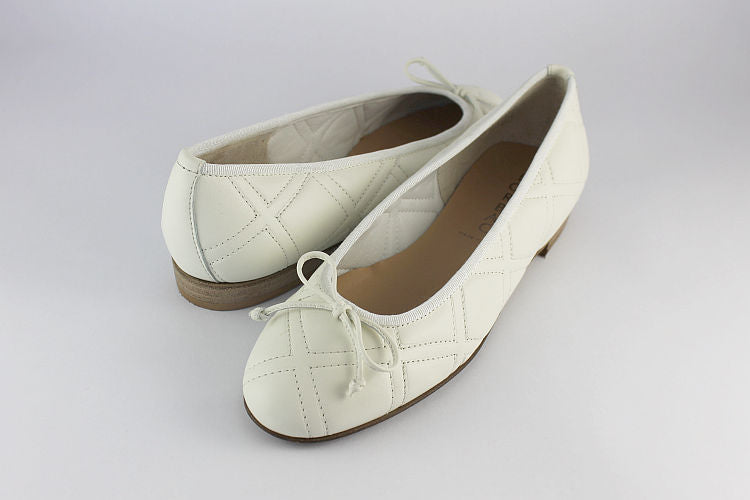 'Lorna' Cream Quilted Ballet Pump