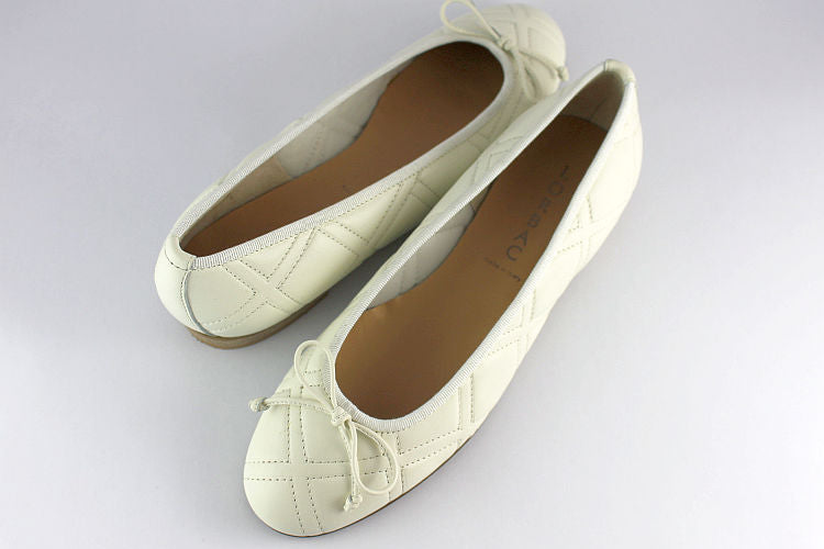'Lorna' Cream Quilted Ballet Pump