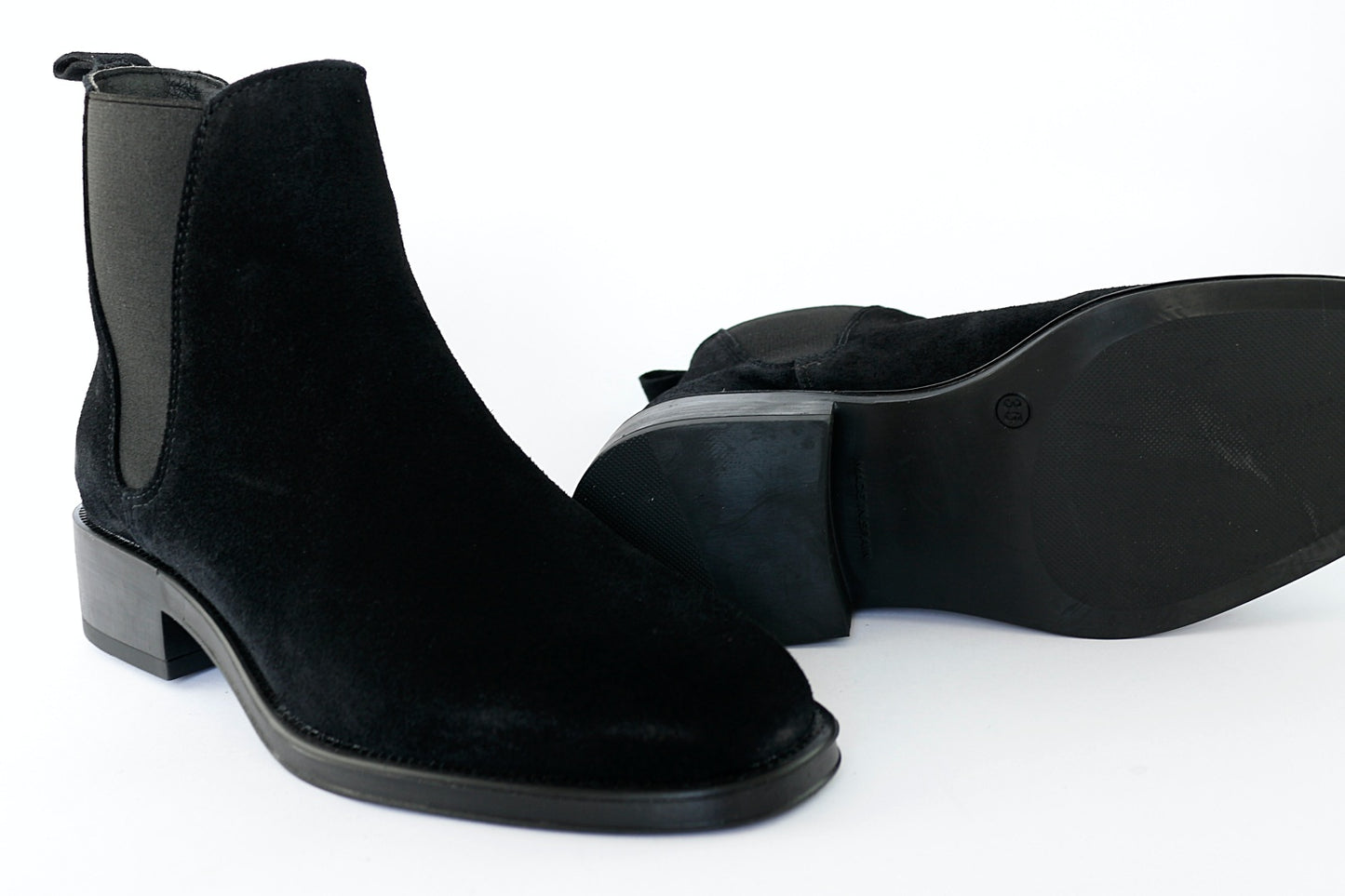 'Couture' in Black Suede