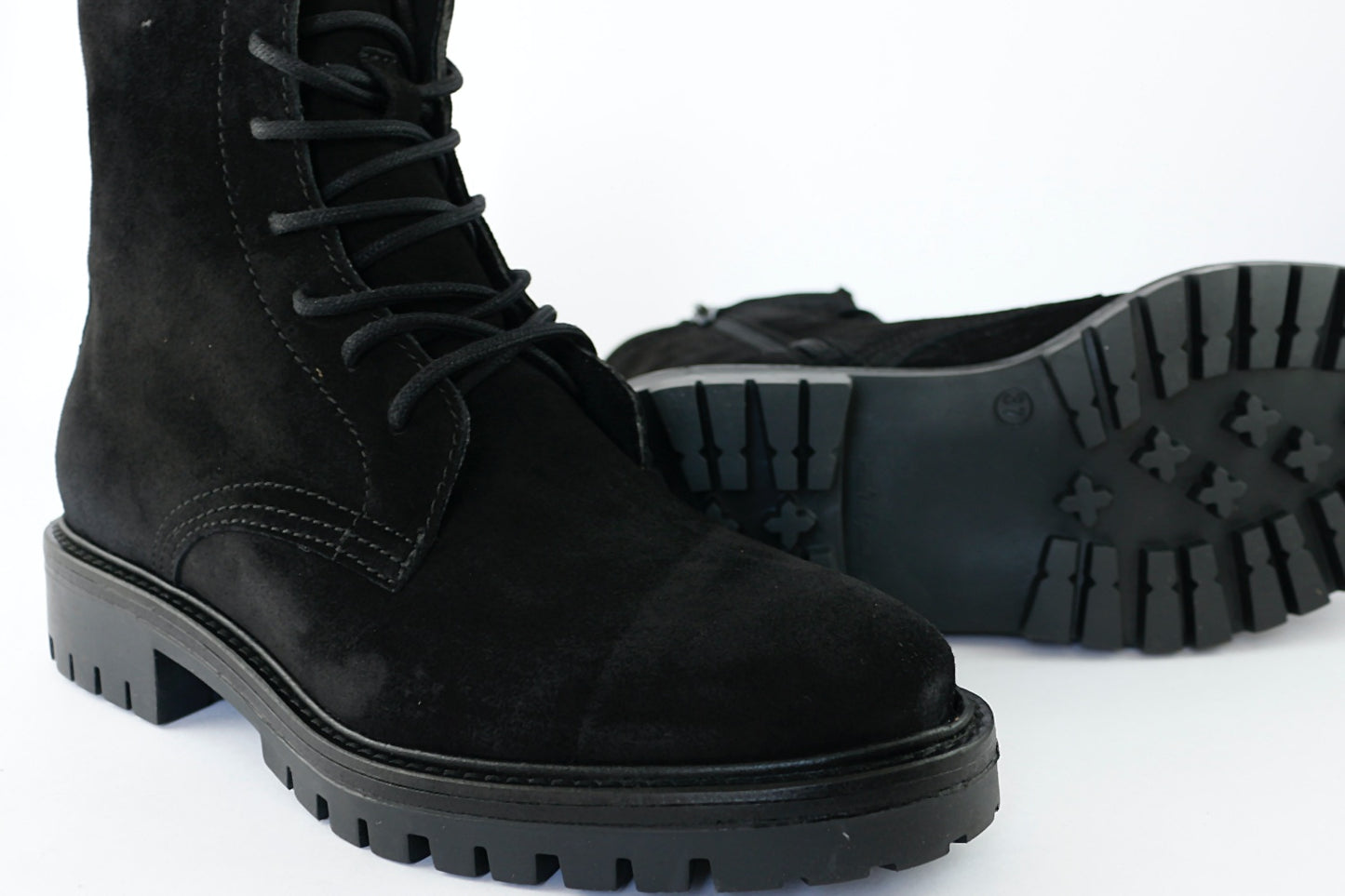 'Militare Lace-Up' in Black