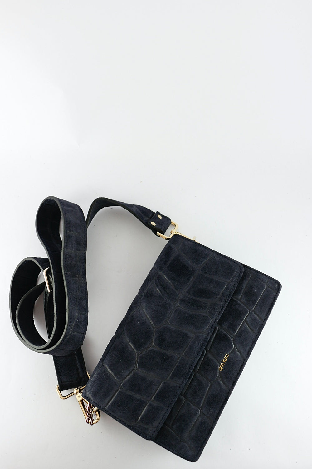 Lottie Navy