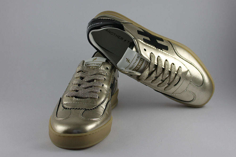 'Iconic II' Gold Trainer