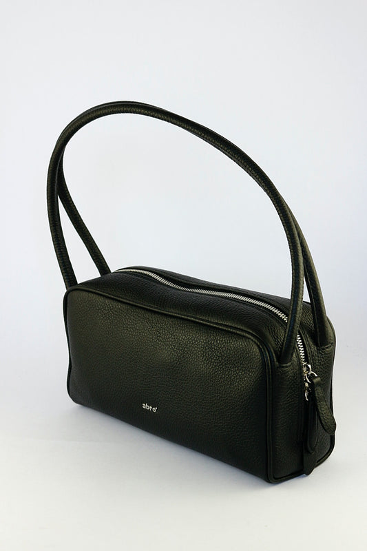 'Amira' in Black