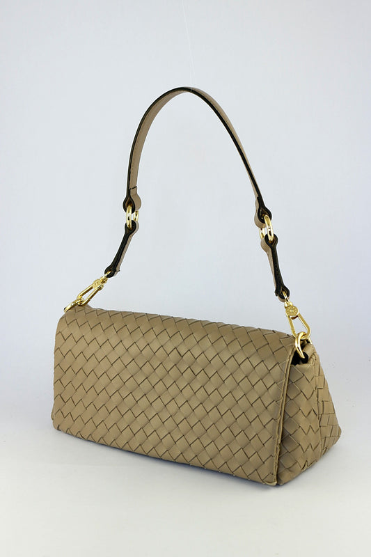 'Mila' in Taupe