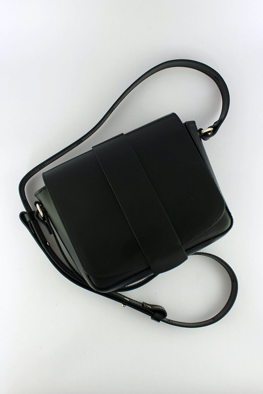 'Clara' in Black