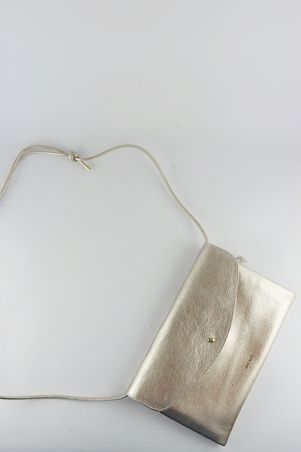 'Eleanor' in Platinum Gold