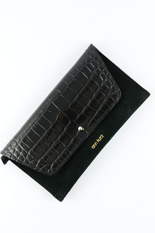 'Erin' in Black