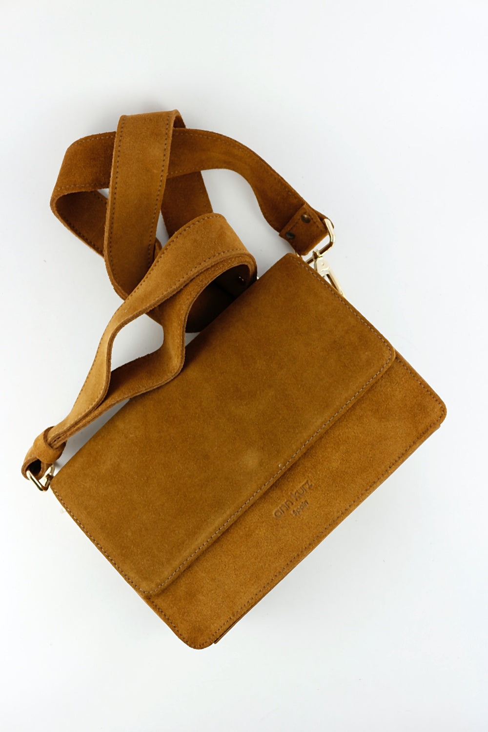 'Lottie' in Brown