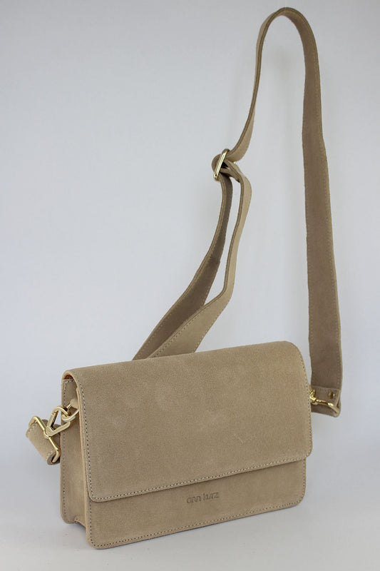'Lottie' in Taupe