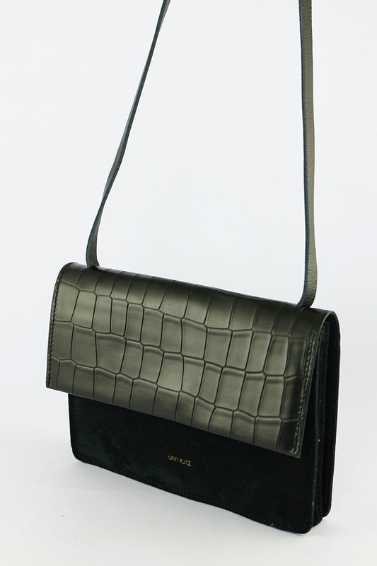 'Nancy' in Black