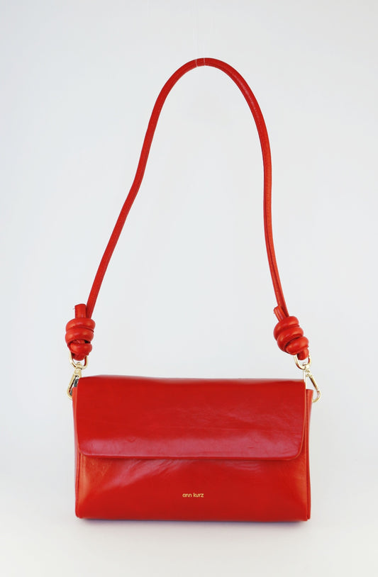 'Saskia' in Red