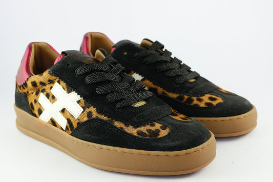 'Iconic II' in Leopard